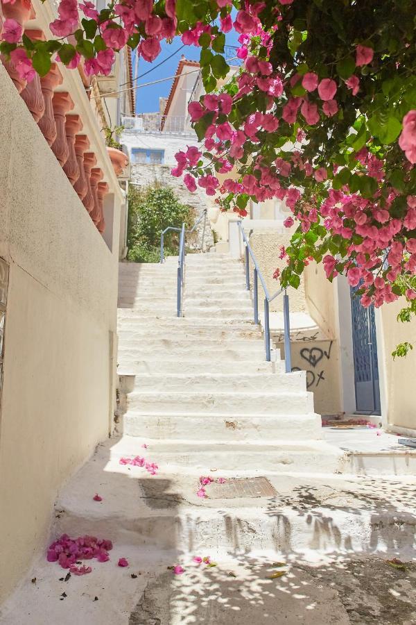 Euphoria House Villa Poros Town Exterior photo